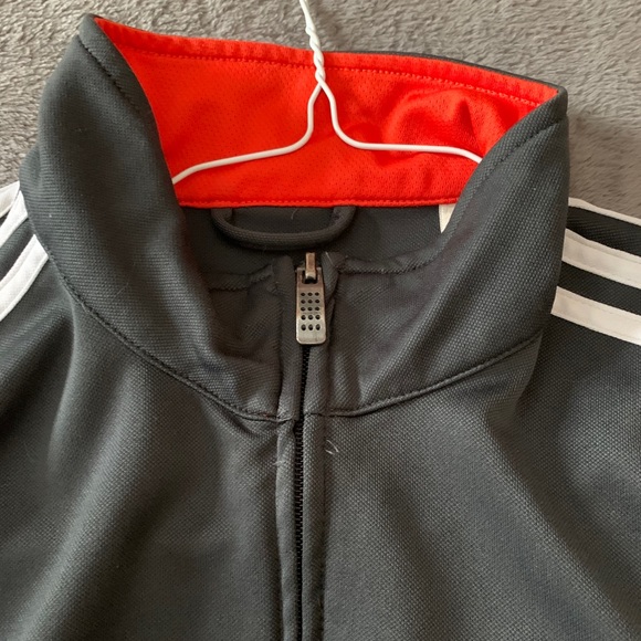 Grey adidas sweater - Picture 4 of 5